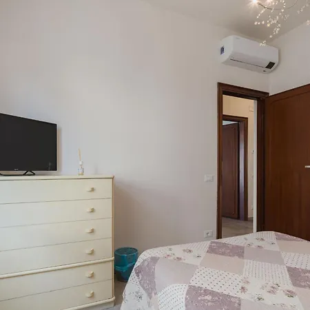 Minu By Interhome Apartment Viareggio