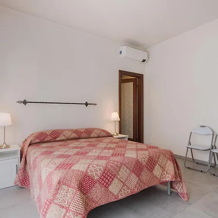 Minù By Interhome * Viareggio