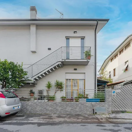 Minu By Interhome Viareggio