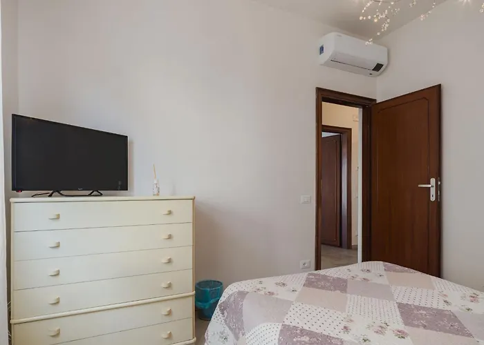 Minu By Interhome Apartment Viareggio